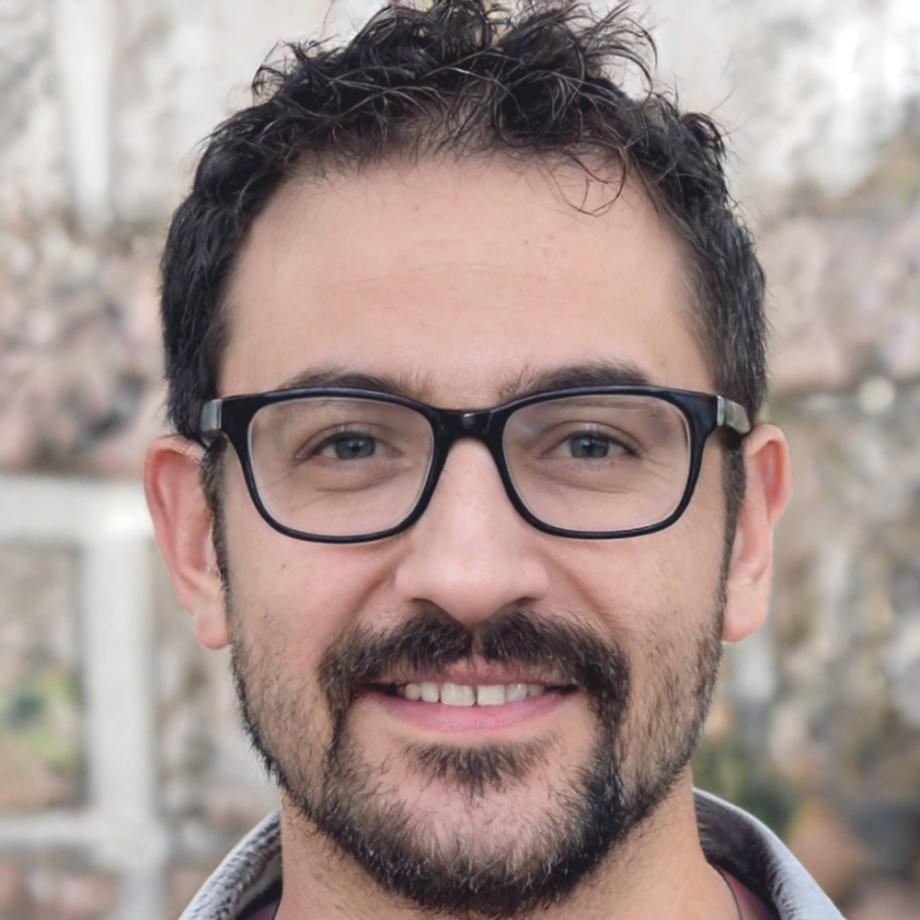 Carlos Mendoza, especialista en planificación financiera